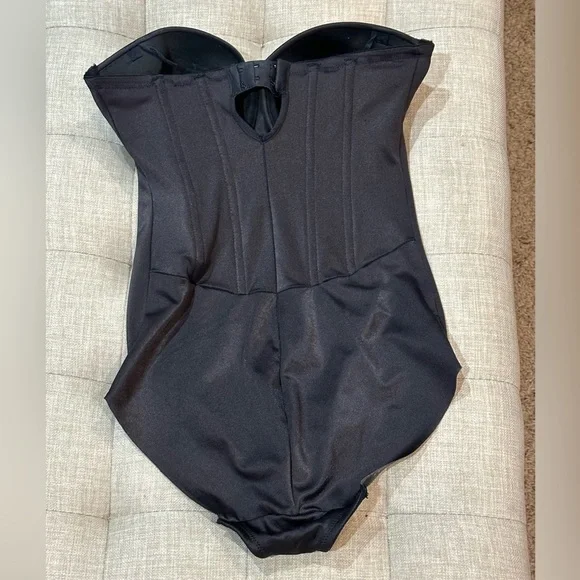 Miraclesuit Shape Away Black Strapless Extra Firm Control Bodybriefer Sz 36C - Picture 5 of 10